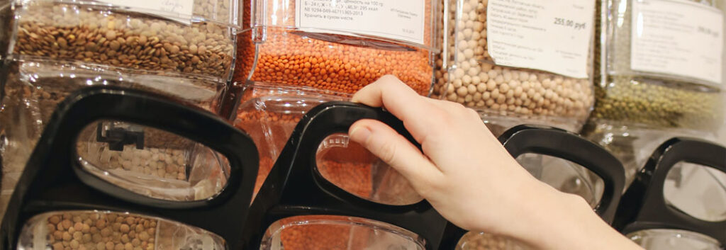 Refillable containers with dried pulses