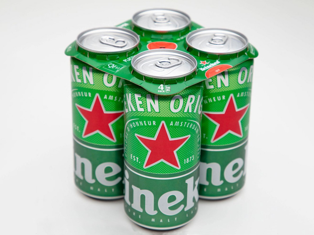Heineken is replacing the plastic rings from multi-pack cans with a new cardboard packaging called Green Grip